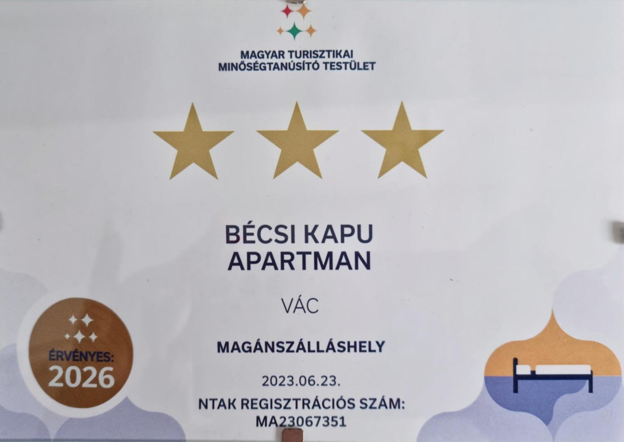 Becsi Kapu Apartman Lägenhet Vác Exteriör bild